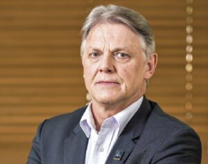 PROF. DR. BENHUR GAIO 